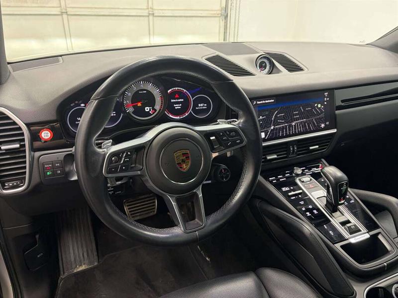 porsche Cayenne 2022 - 18
