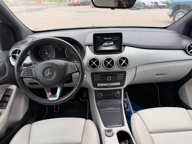 mercedes-benz B 250 2017 - 11