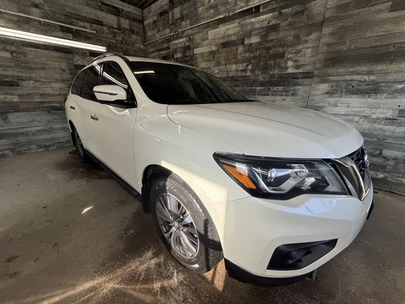nissan Pathfinder 2018