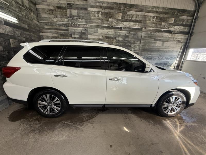 nissan Pathfinder 2018 - 2