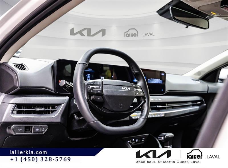 2025 Kia K4 - Image 22
