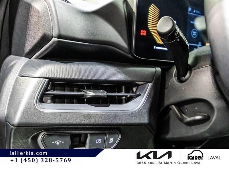 2025 Kia K4 - Image 17