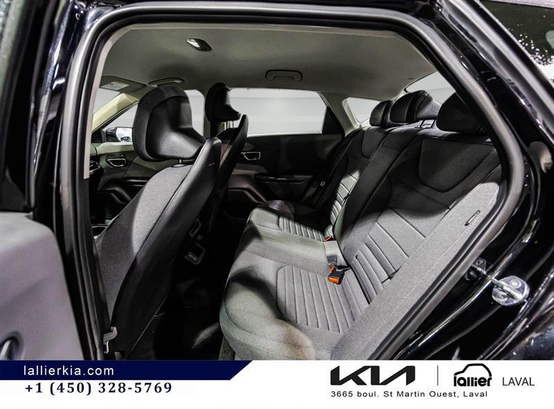 2025 Kia K4 - Image 12