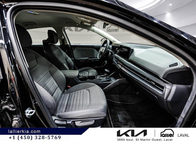 2025 Kia K4 - Image 17