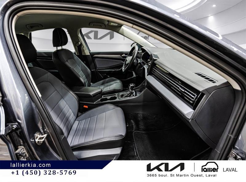 2025 Volkswagen Jetta - Image 14