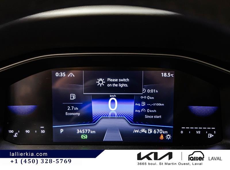 2025 Volkswagen Jetta - Image 18