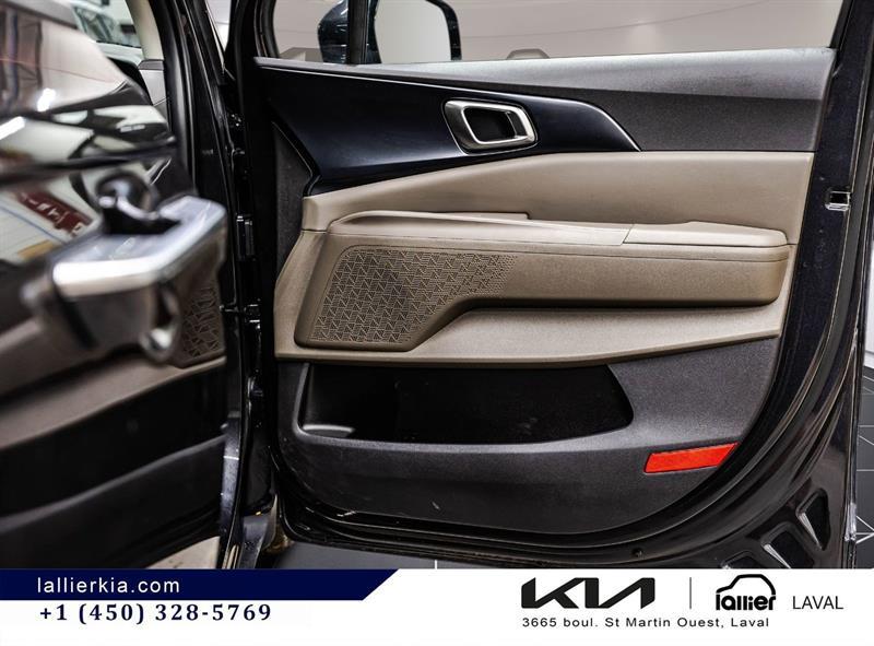 2025 Kia Carnival - Image 20