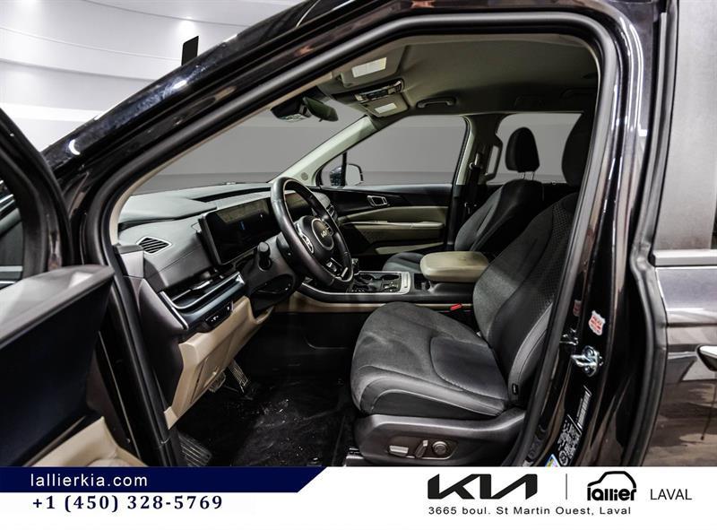 2025 Kia Carnival - Image 22
