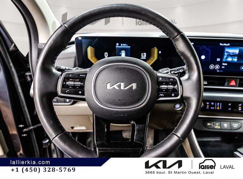 2025 Kia Carnival - Image 24