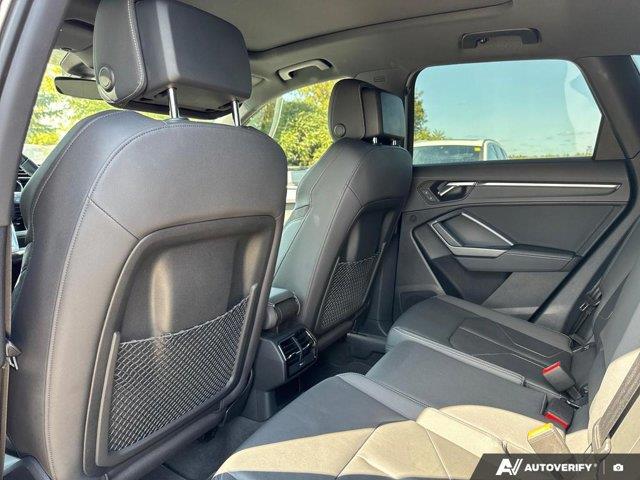 audi Q3 2021 - 26
