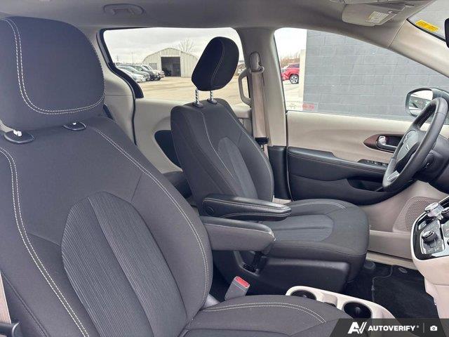 chrysler Grand Caravan 2024 - 25