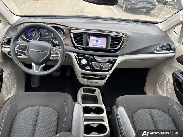 chrysler Grand Caravan 2024 - 27