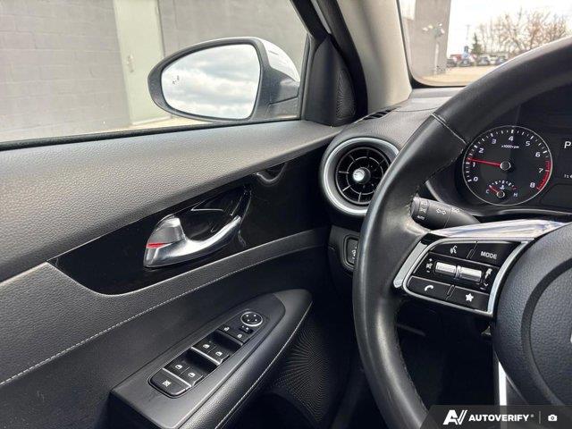 kia Forte 2024 - 20