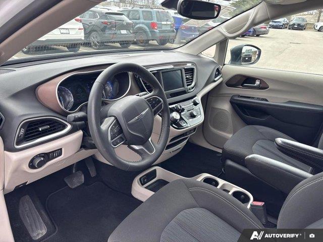 chrysler Grand Caravan 2024 - 16