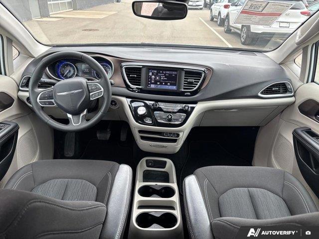 chrysler Grand Caravan 2024 - 27
