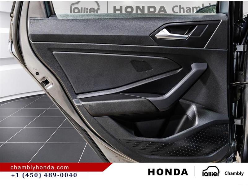volkswagen Jetta 2023 - 13