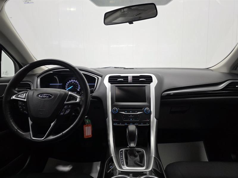 ford Fusion 2015 - 14