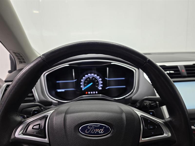 ford Fusion 2015 - 21