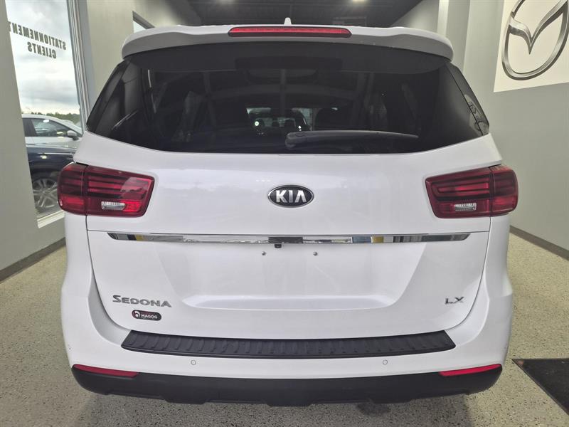 kia Sedona 2021 - 4