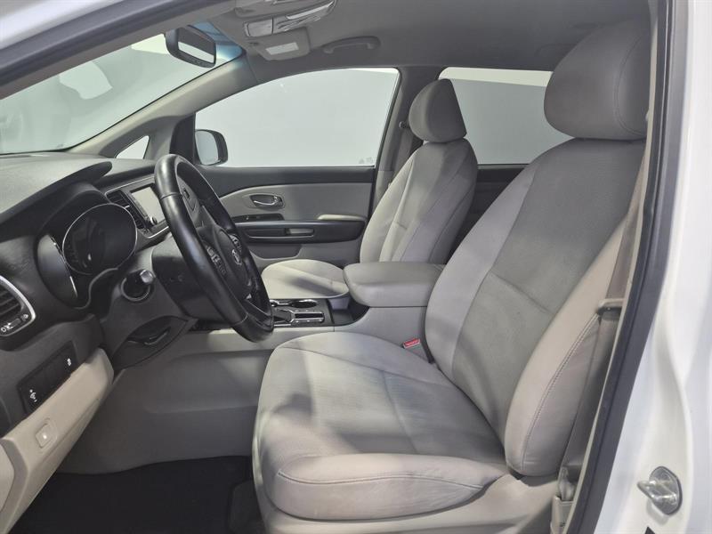 kia Sedona 2021 - 12