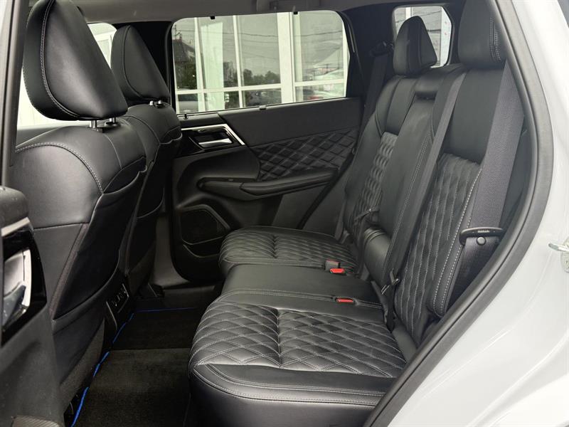 mitsubishi Outlander 2024 - 14