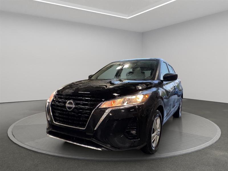 nissan Kicks Play 2025