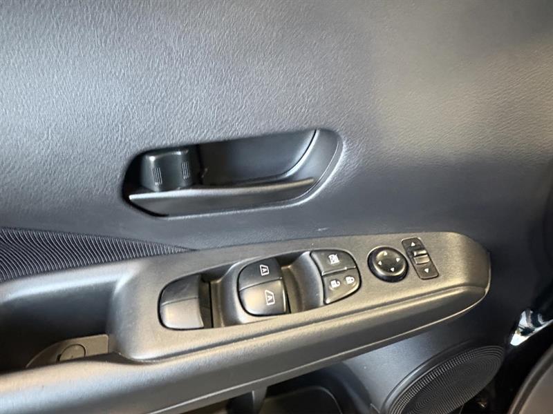 nissan Kicks Play 2025 - 15