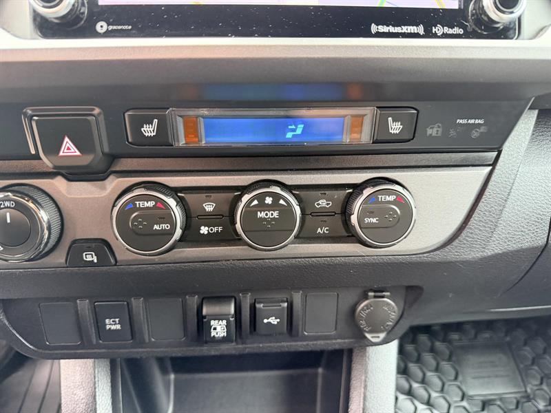 toyota Tacoma 2020 - 24