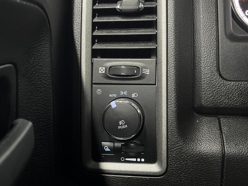 ram 1500 Classic 2021 - 13