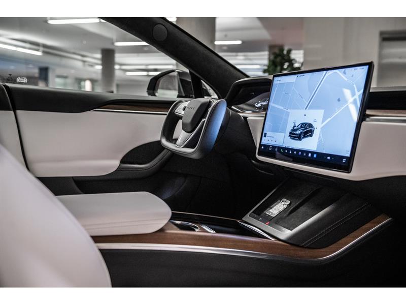 tesla Model S 2022 - 29