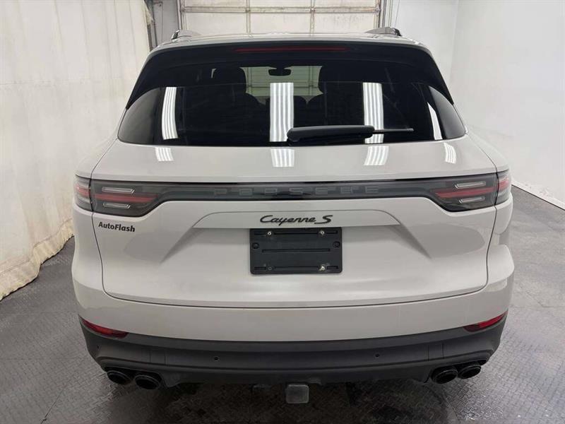 porsche Cayenne 2022 - 6