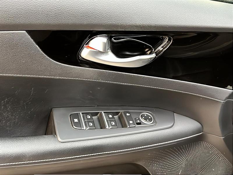 kia Forte 2023 - 21