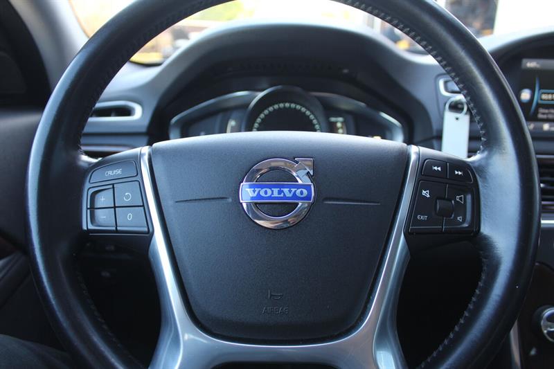 volvo XC70 2014 - 15