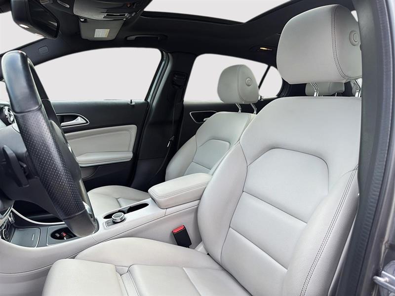 mercedes-benz GLA 250 2020 - 17