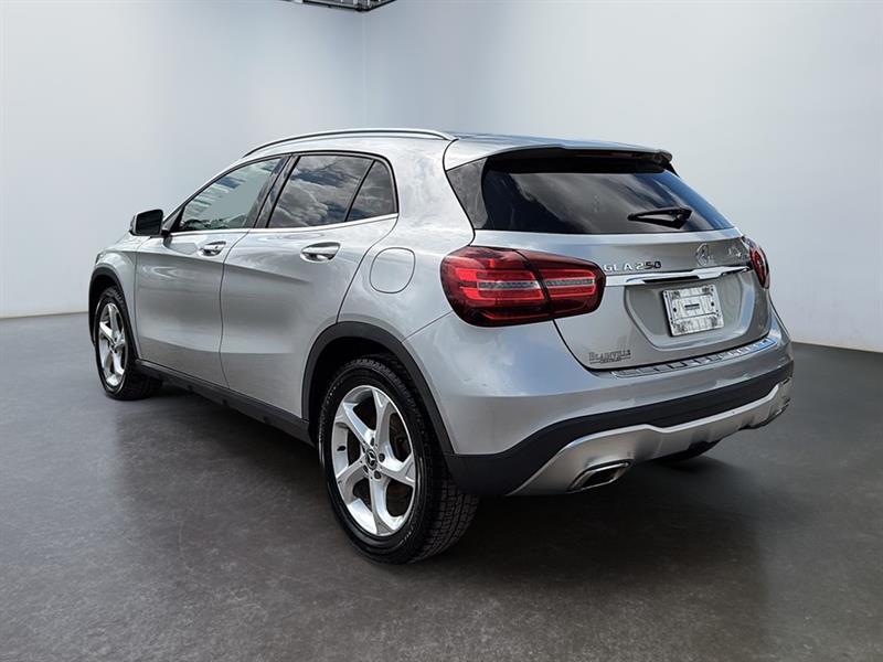 mercedes-benz GLA 250 2018 - 5