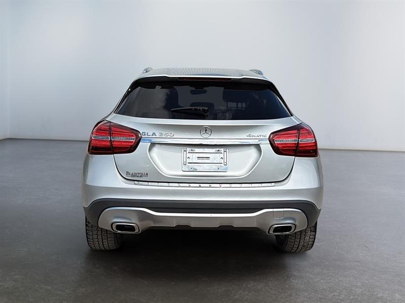 mercedes-benz GLA 250 2018 - 6