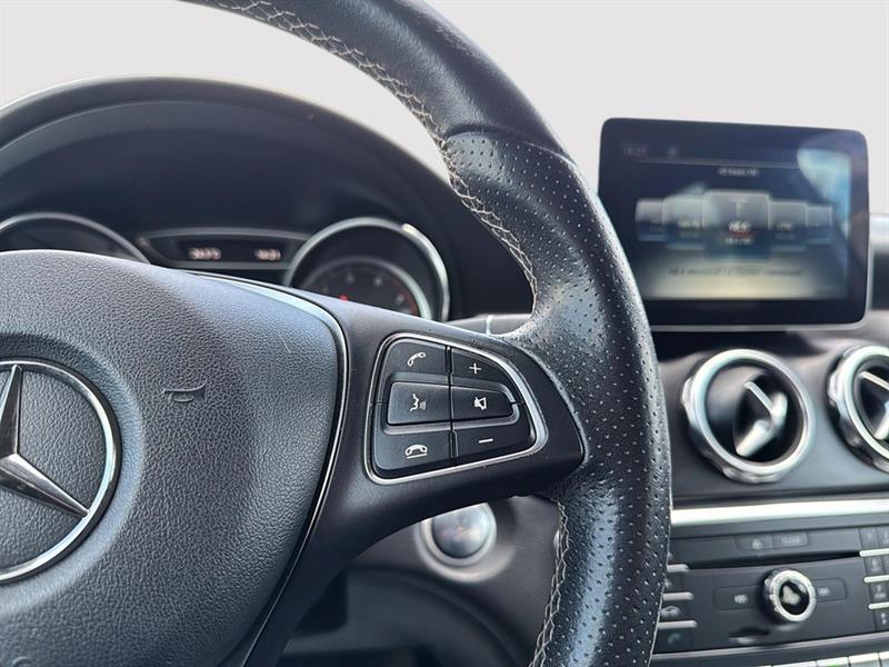 mercedes-benz GLA 250 2018 - 25