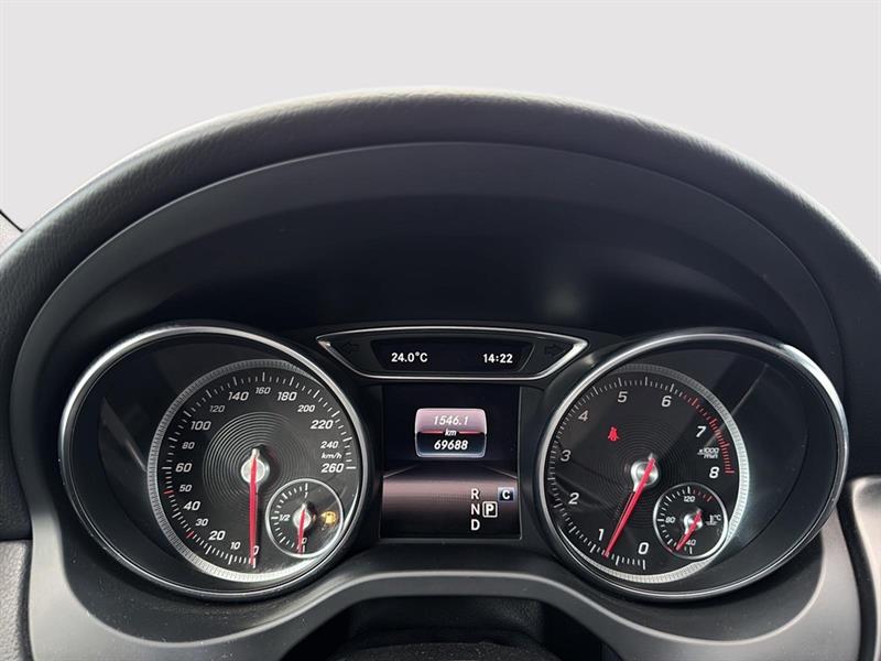 mercedes-benz GLA 250 2018 - 35