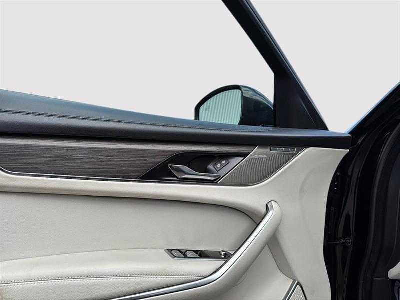 jaguar F-PACE 2022 - 13