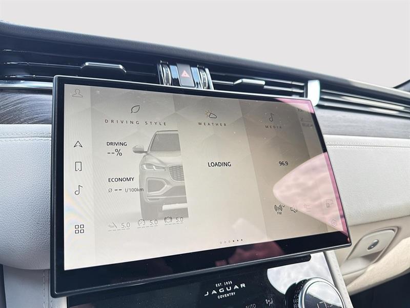 jaguar F-PACE 2022 - 34