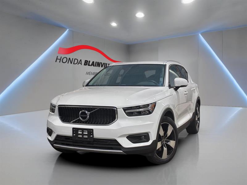 volvo XC40 2021