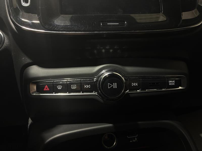 volvo XC40 2021 - 19
