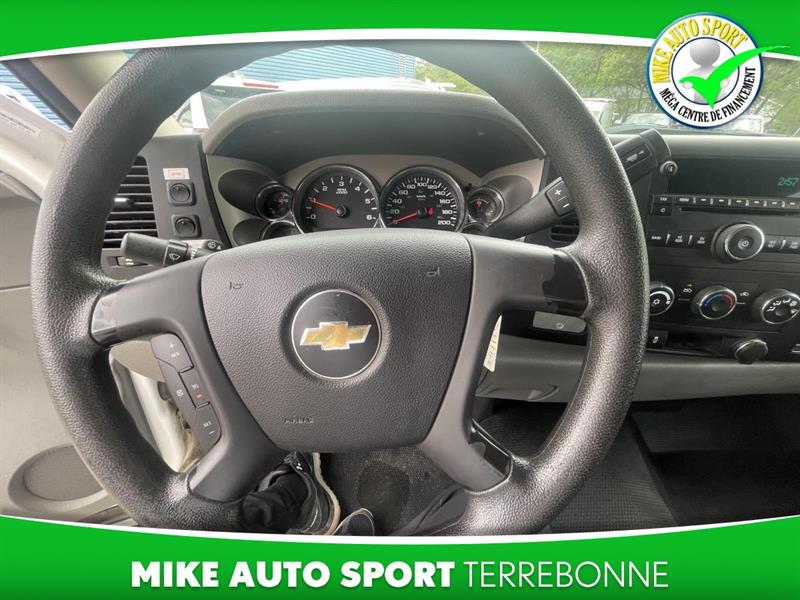 chevrolet Silverado 3500HD 2014 - 13