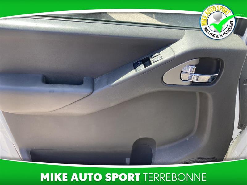 nissan Frontier 2013 - 8