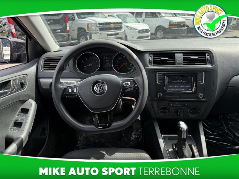 volkswagen Jetta 2017 - 10