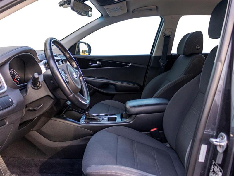 kia Sorento 2017 - 25