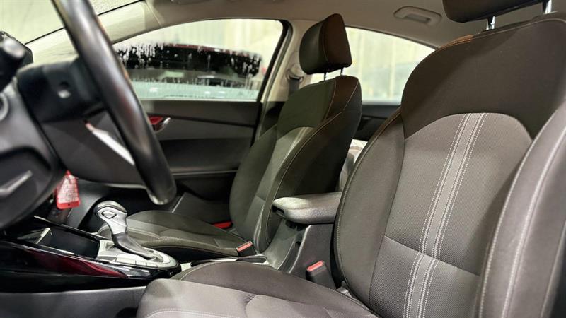 kia Forte5 2022 - 9