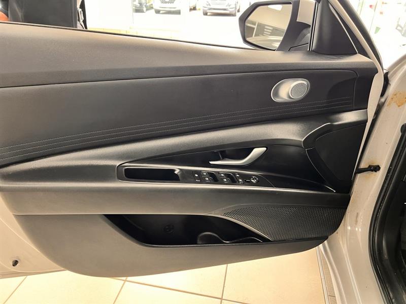 hyundai Elantra 2023 - 14