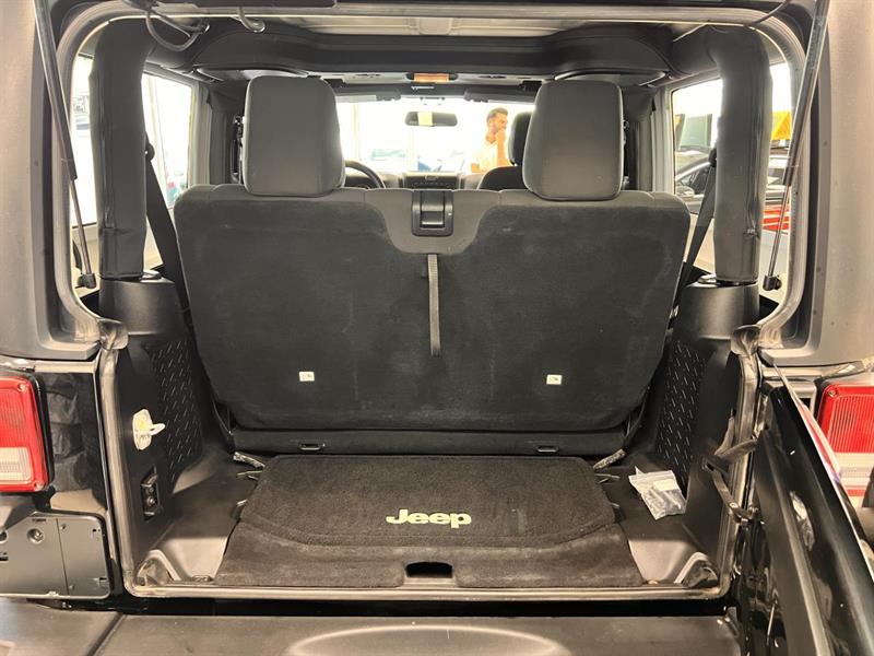 jeep Wrangler 2016 - 10