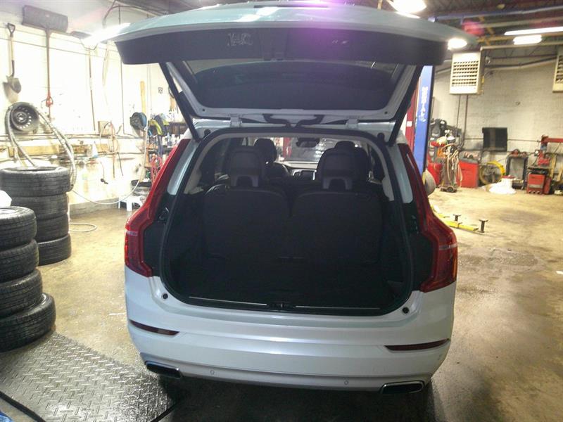 volvo XC90 2018 - 13